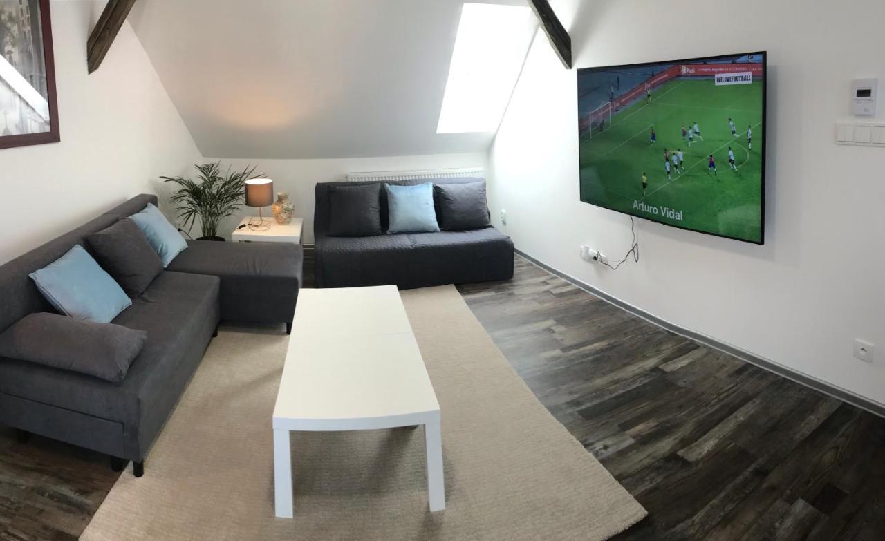 Apartman 3Kk 80 M2 S Virivkou A Saunou Jihlava Buitenkant foto
